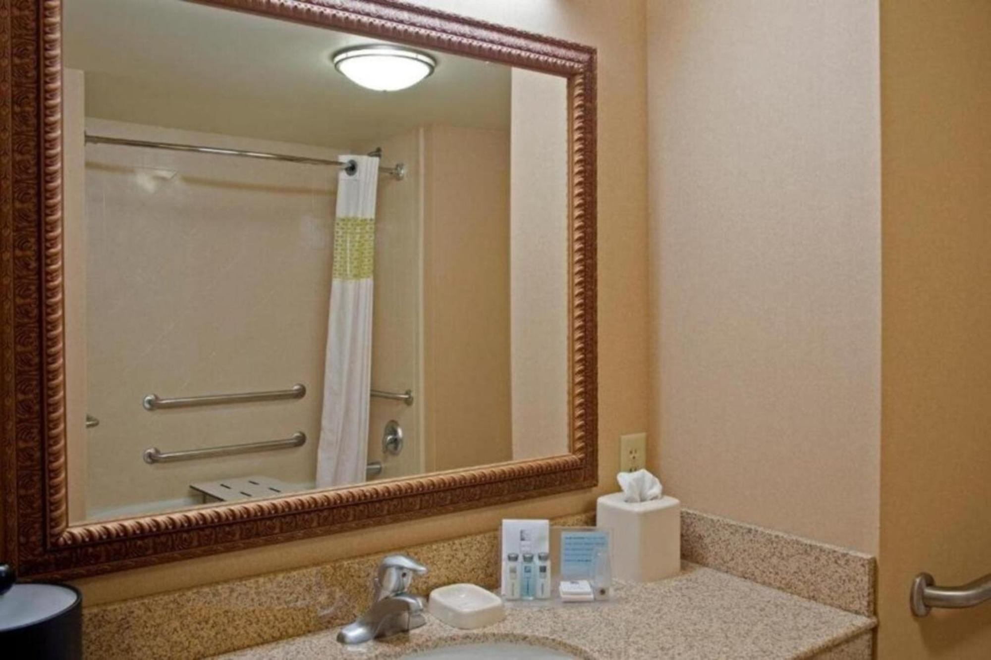 Hampton Inn & Suites Bloomington-Normal Quarto foto